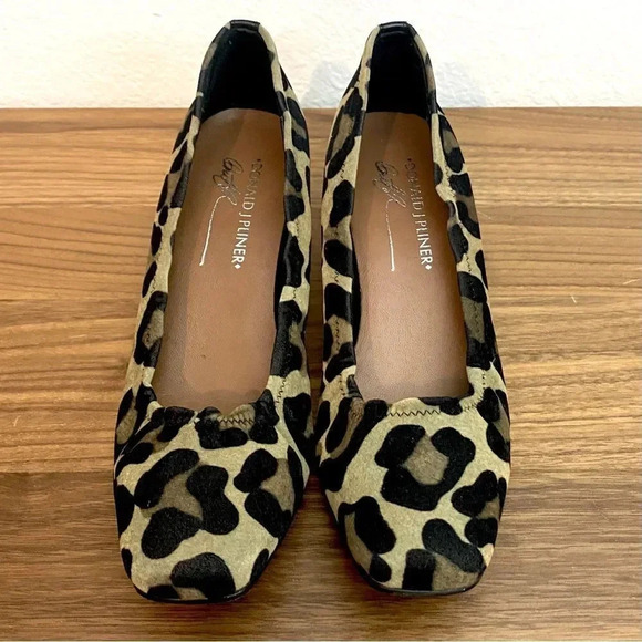 Donald J Pliner Leather Animal Print Pumps Mobwife Like New - Picture 2 of 12